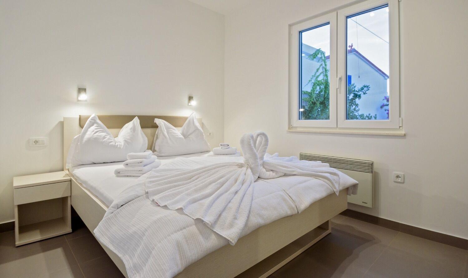 Apartments Bisernica-With Pool Ražanj Extérieur photo