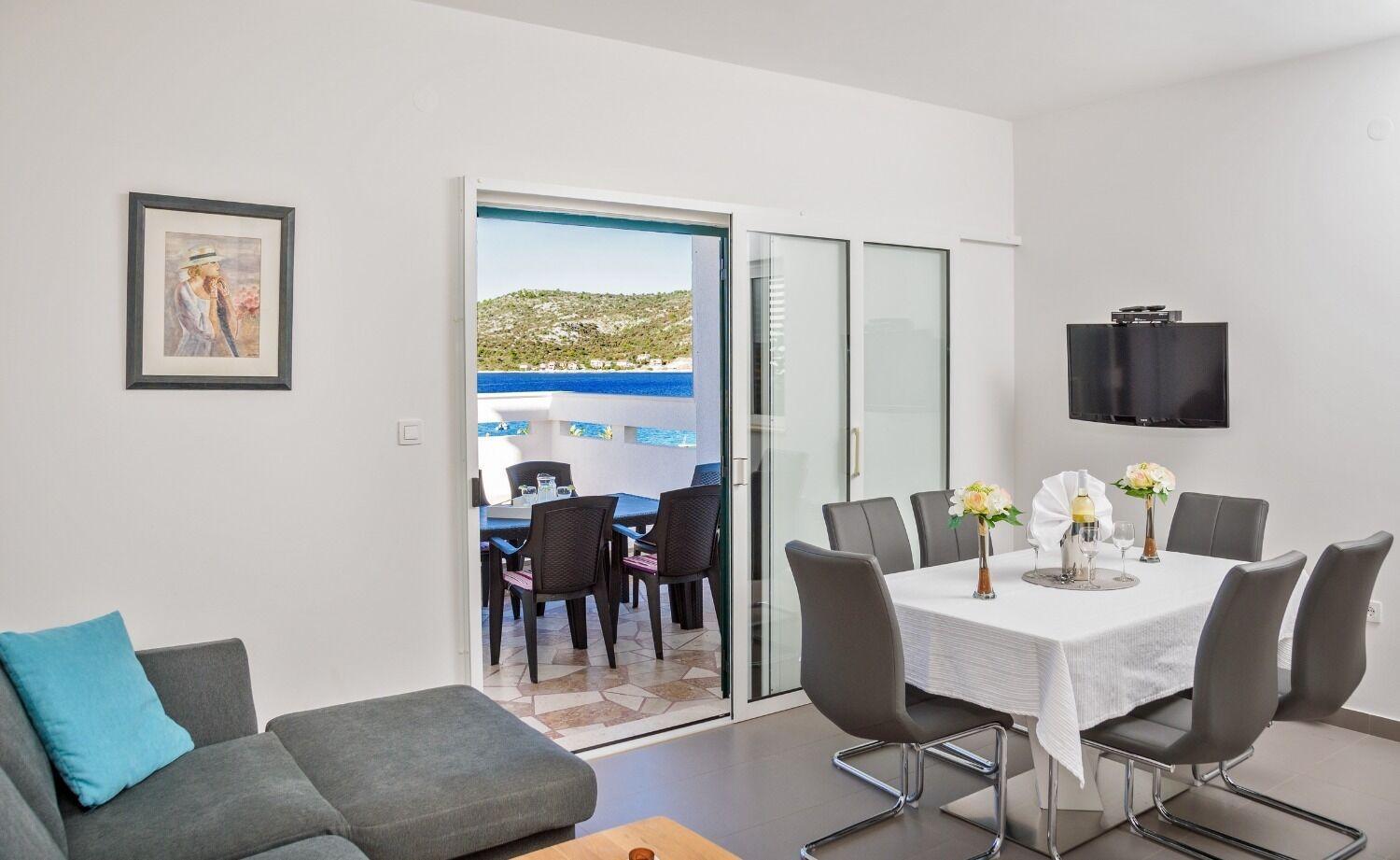 Apartments Bisernica-With Pool Ražanj Extérieur photo