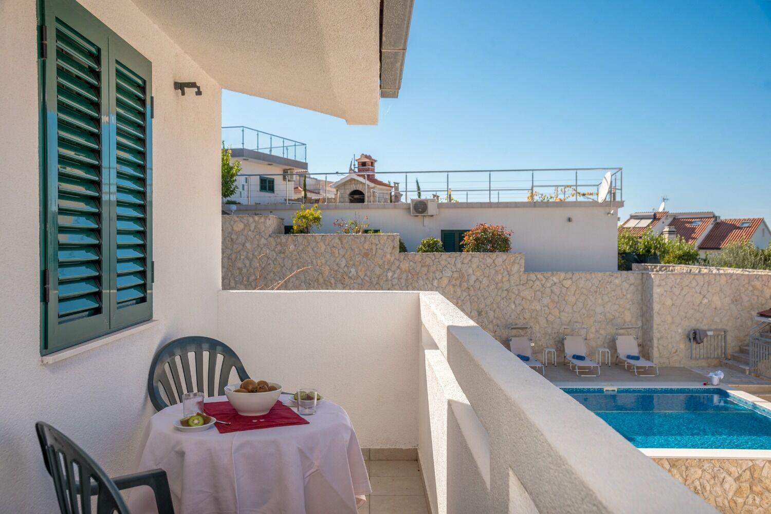Apartments Bisernica-With Pool Ražanj Extérieur photo